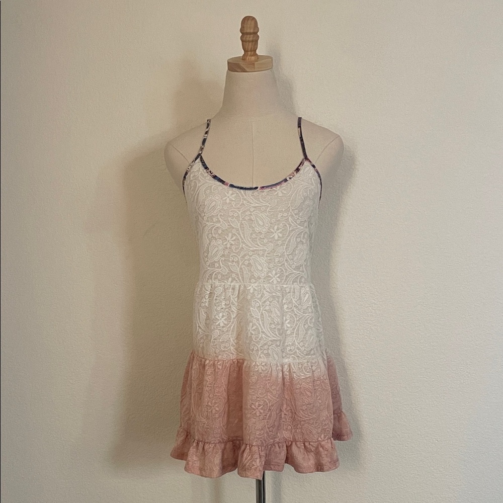 Gimmicks by BKE White and Peach Lace Mini Dress